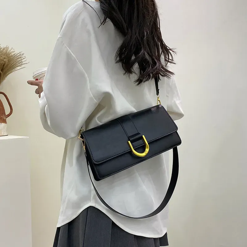 Women Basic Clamshell Design Solid Color Large Capacity Shoulder Handle Tote Bag - Image 3