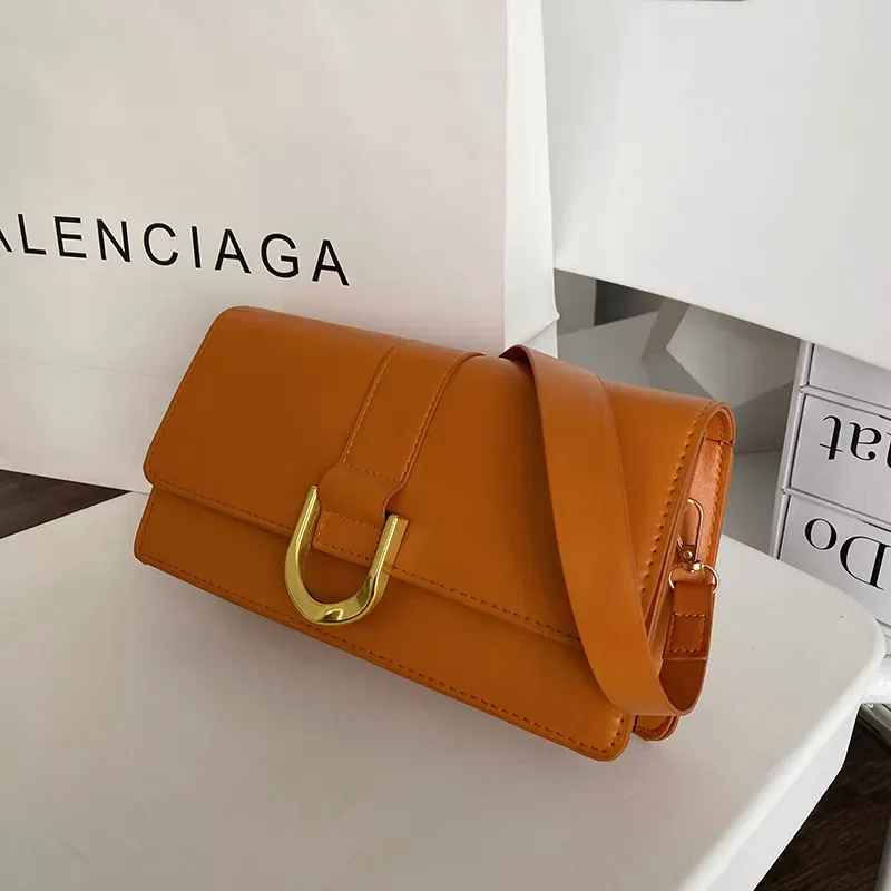 Women Basic Clamshell Design Solid Color Large Capacity Shoulder Handle Tote Bag - Image 9