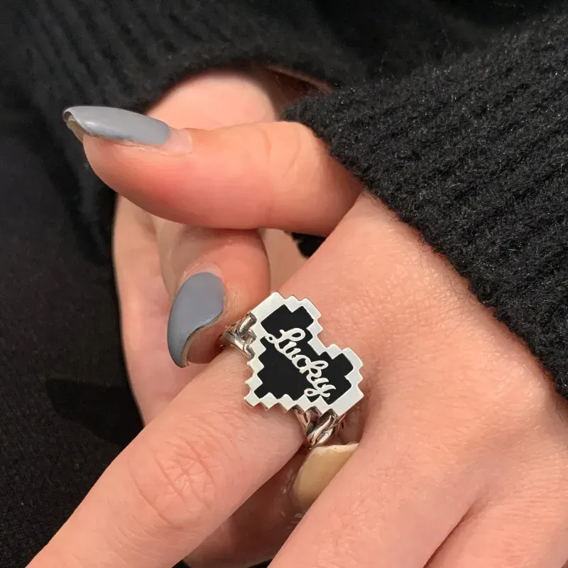 Wholesale Women Fashion Letters Geometric Mosaic Heart-Shaped Metal Rings