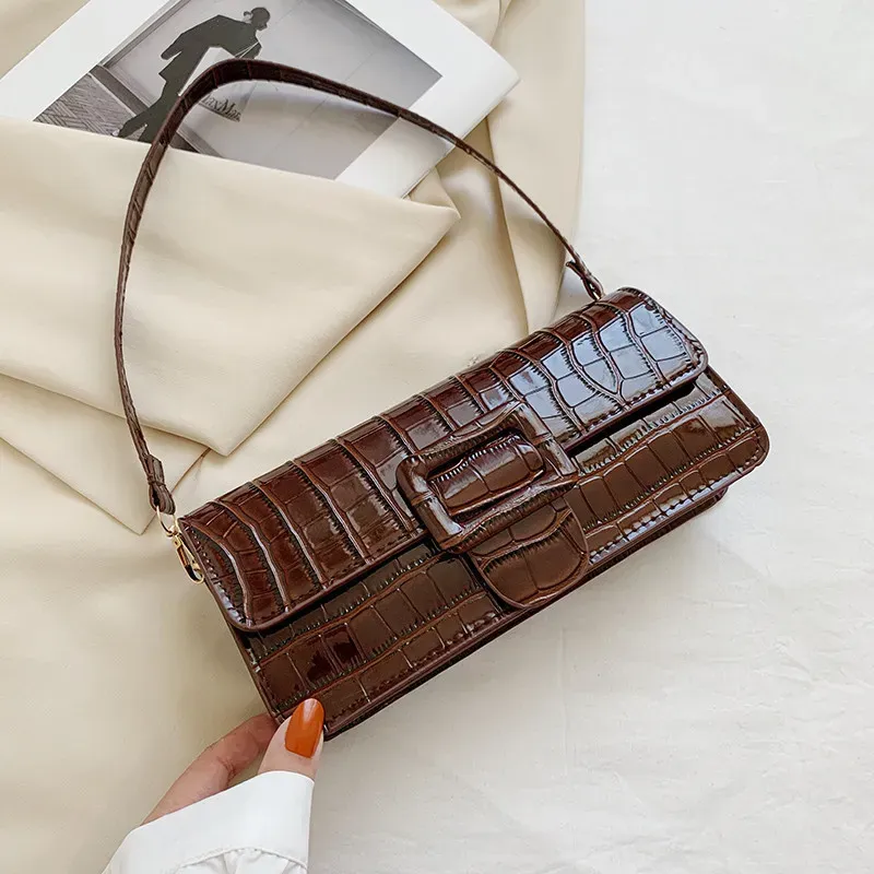 Women Vintage Design Crocodile Pattern Solid Color Shoulder Handle Bag