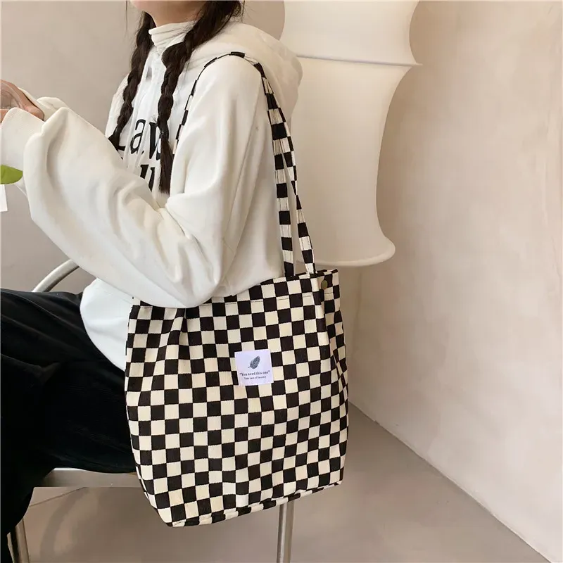 Women Casual Vintage Plaid Pattern Large Capacity Canvas Tote Bag - Image 7