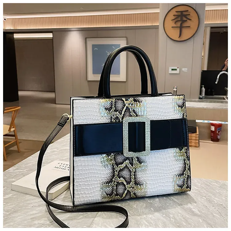 Women Retro Fashion Crocodile Print Large Capacity Handle Shoulder Bag - Image 7