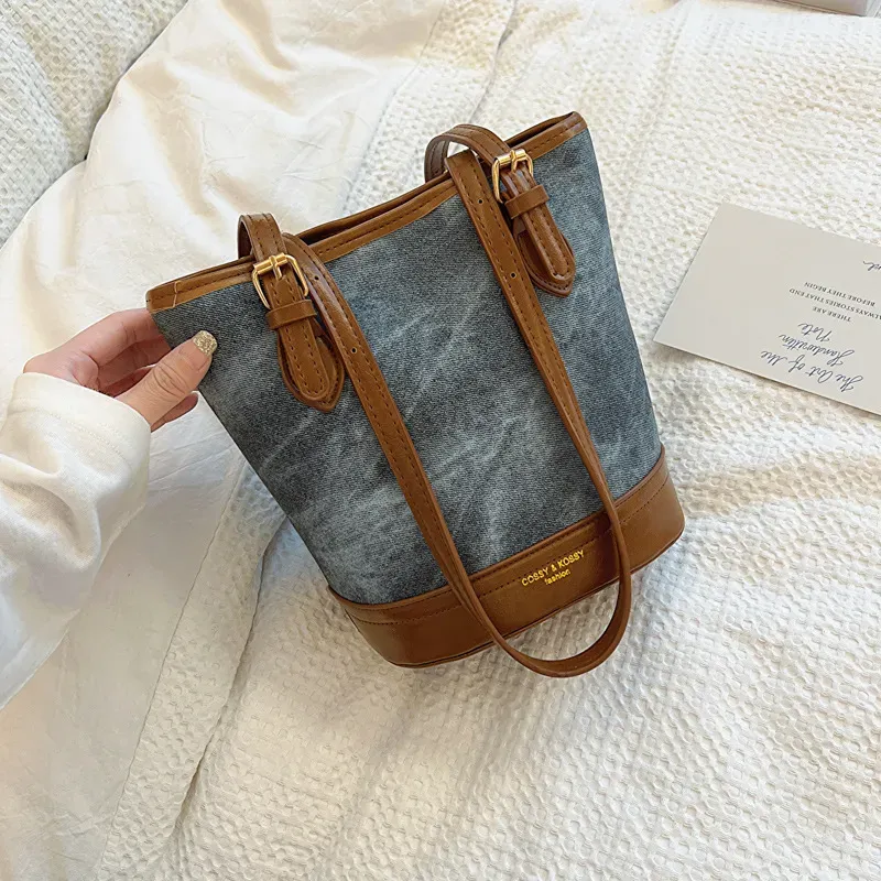 Women Retro Casual Large Capacity Bucket Shoulder Bag - Image 8