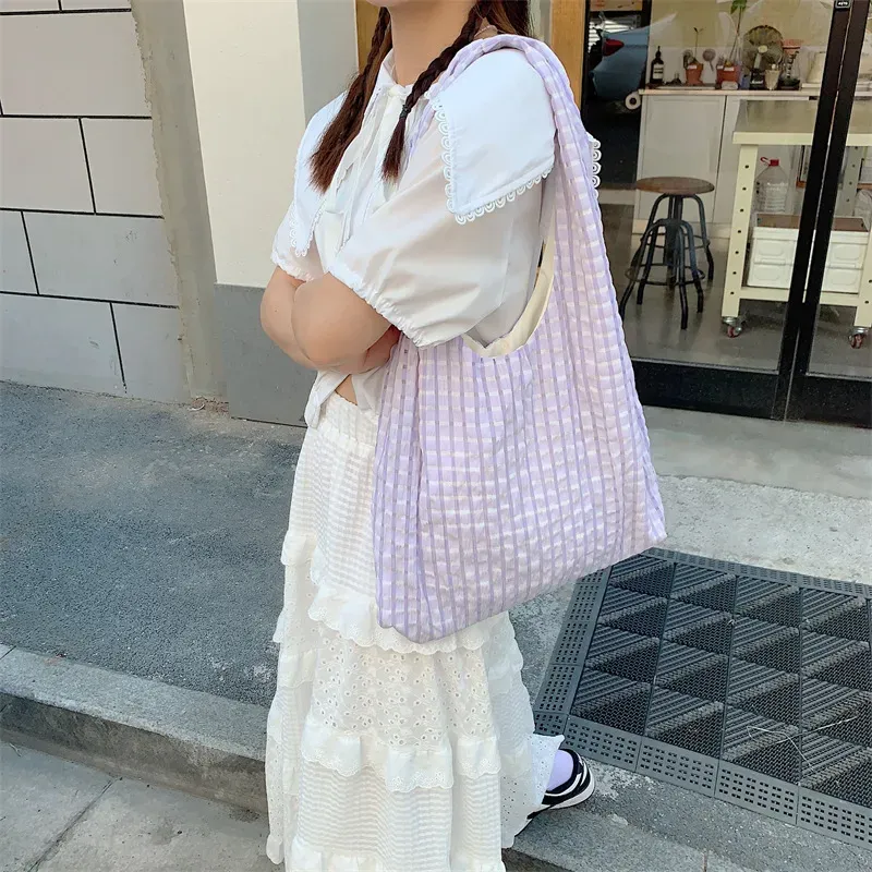 Women Simple Large Capacity Hollow-Out Plaid Canvas Shopping Bag - Image 3