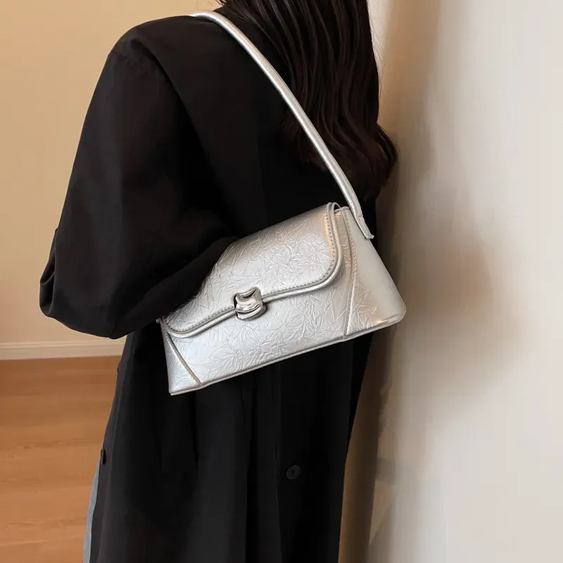 Women Simple Solid Color PU Magnetic Button Flip-On Square Shoulder Underarm Bag - Image 5