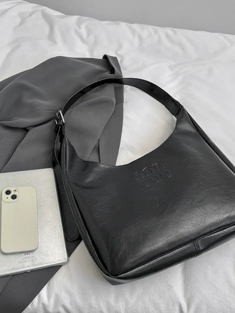 Women Simple Retro Solid Color PU Large Capacity Shoulder Bag - Image 6