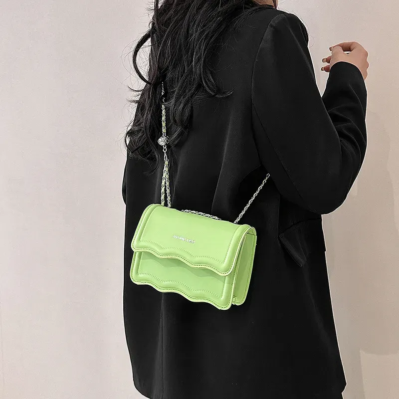 Women Fashionable Simple Solid Color Wave Edge Flap Square Chain Crossbody Bag - Image 3