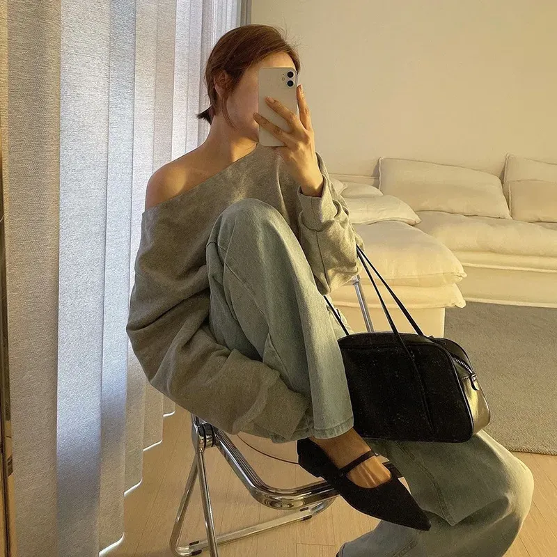 Women Fashion Sexy Off Shoulder Long Sleeve Crop Blank Sweatshirt - Image 3