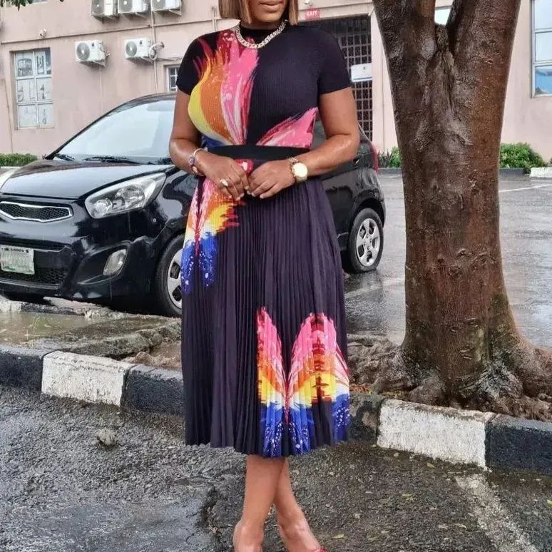 Women Fashion Plus Size Multicolor Butterfly Printed Short-Sleeved Top Pleated Skirt Two-Piece Set - Image 2