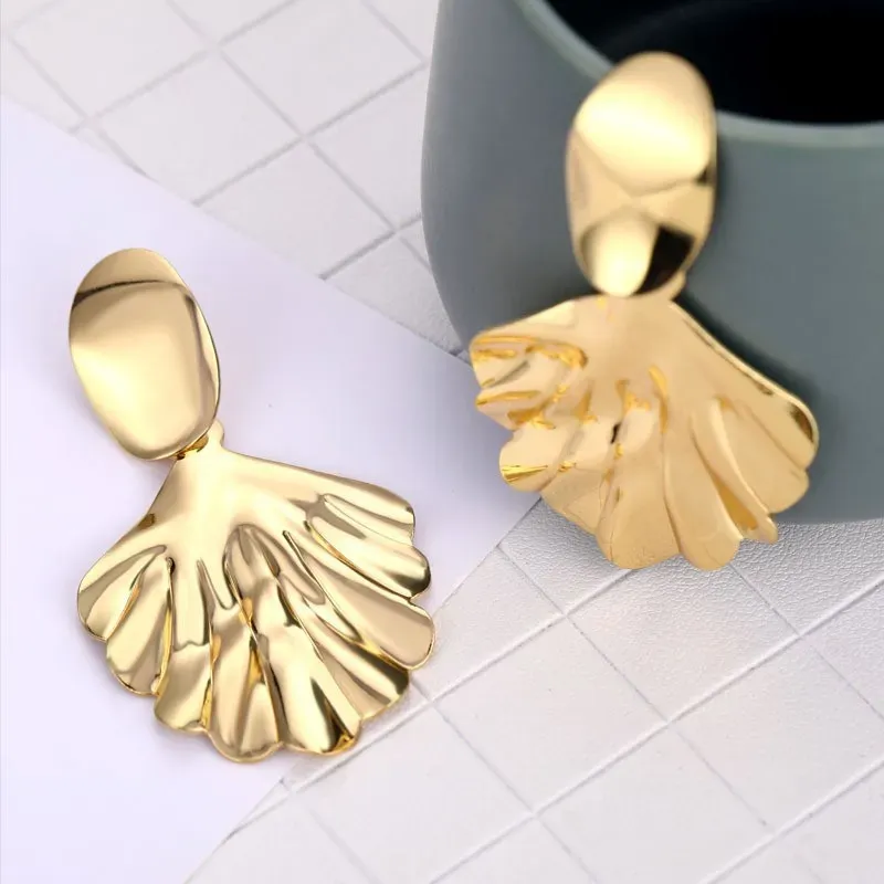Wholesale Unique Disc Exaggerated Fashion Earrings - Image 12