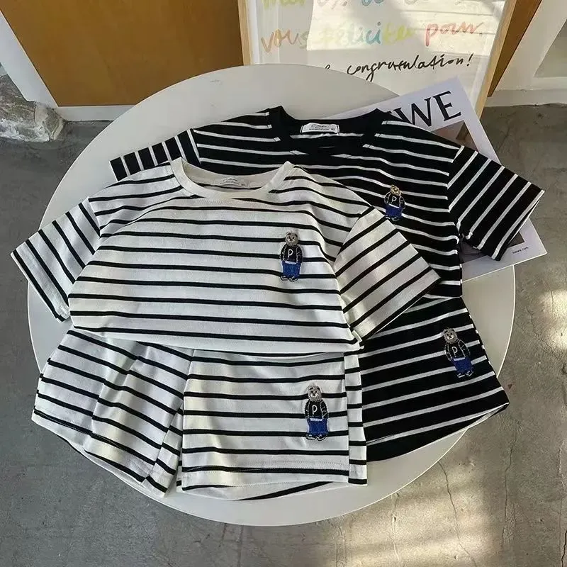 Wholesale Boy'S Fashion Casual Stripe Bear Short-Sleeve T-Shirt Loose Shorts Two-Piece Set - Image 3
