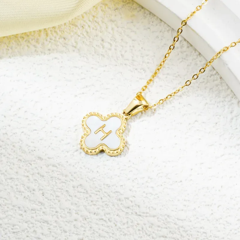 Wholesale Fashion Clover 26 Letter Black White Fritillaria Necklace - Image 21