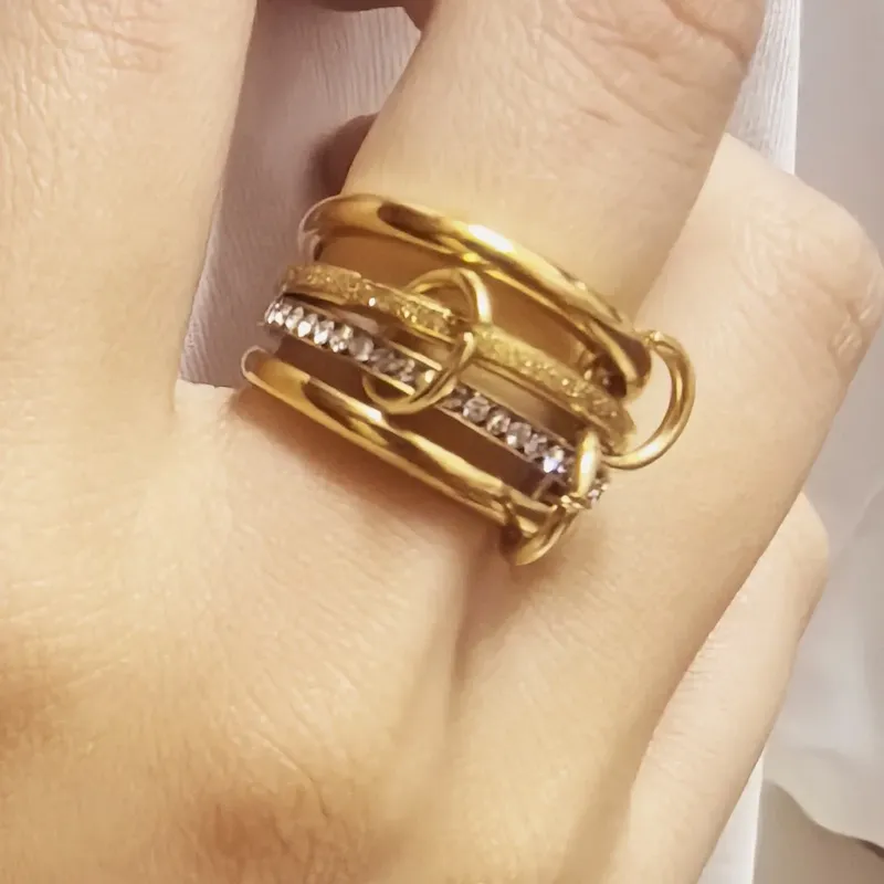 Wholesale Women Fashion Creative Zircon Interlocking Four Ring - Image 3